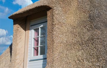 Cnoc Nan Gobhar thatch roof disadvantages